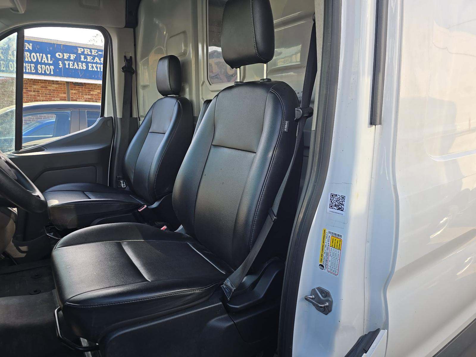 FORD TRANSIT 250 - 6