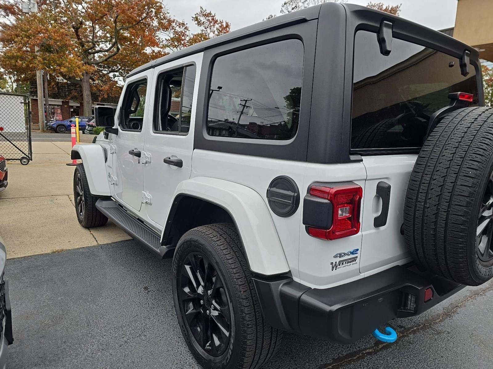 2023 Jeep Wrangler 4xe Sahara AWD