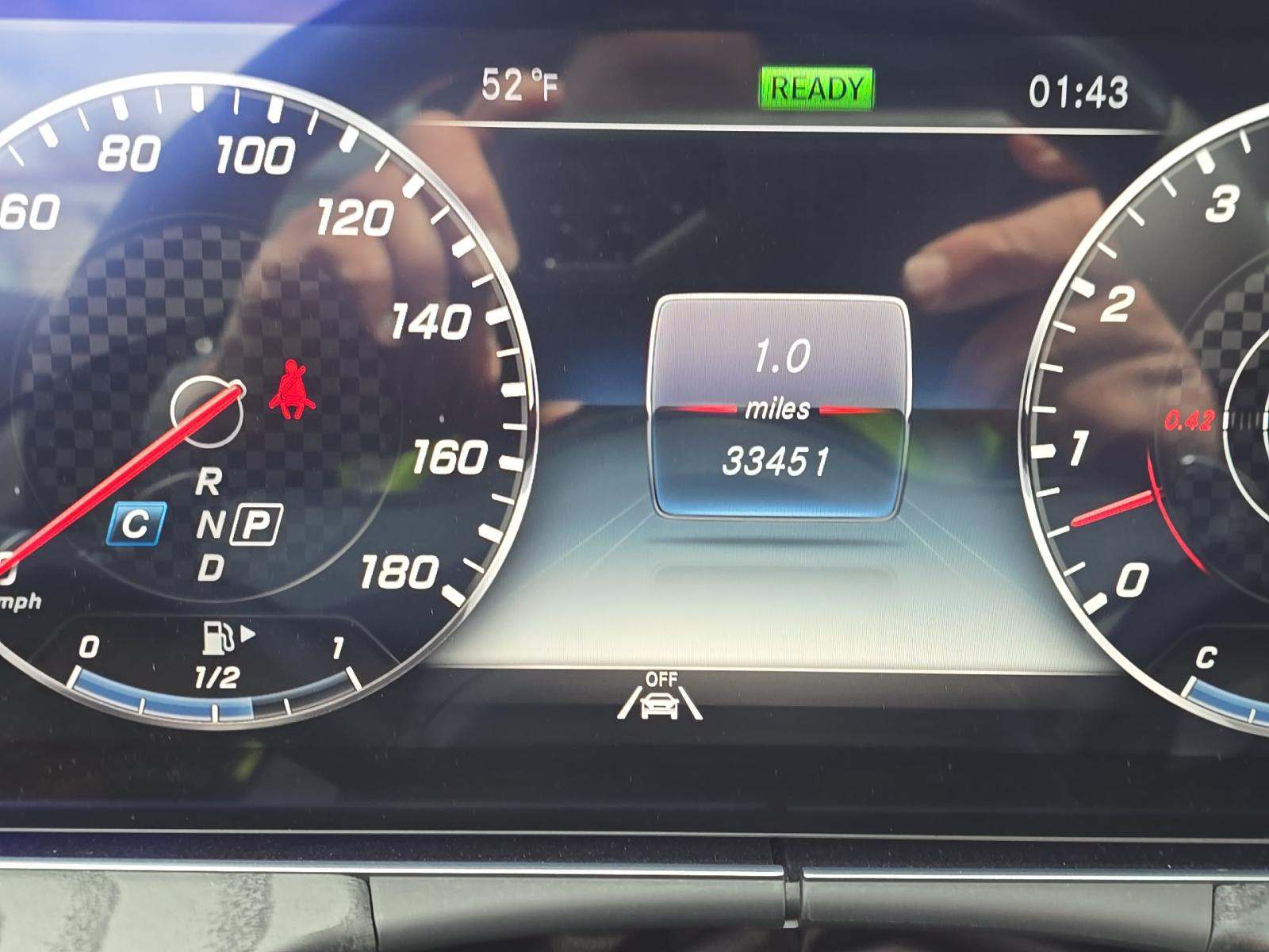 MERCEDES-BENZ E-CLASS - 9