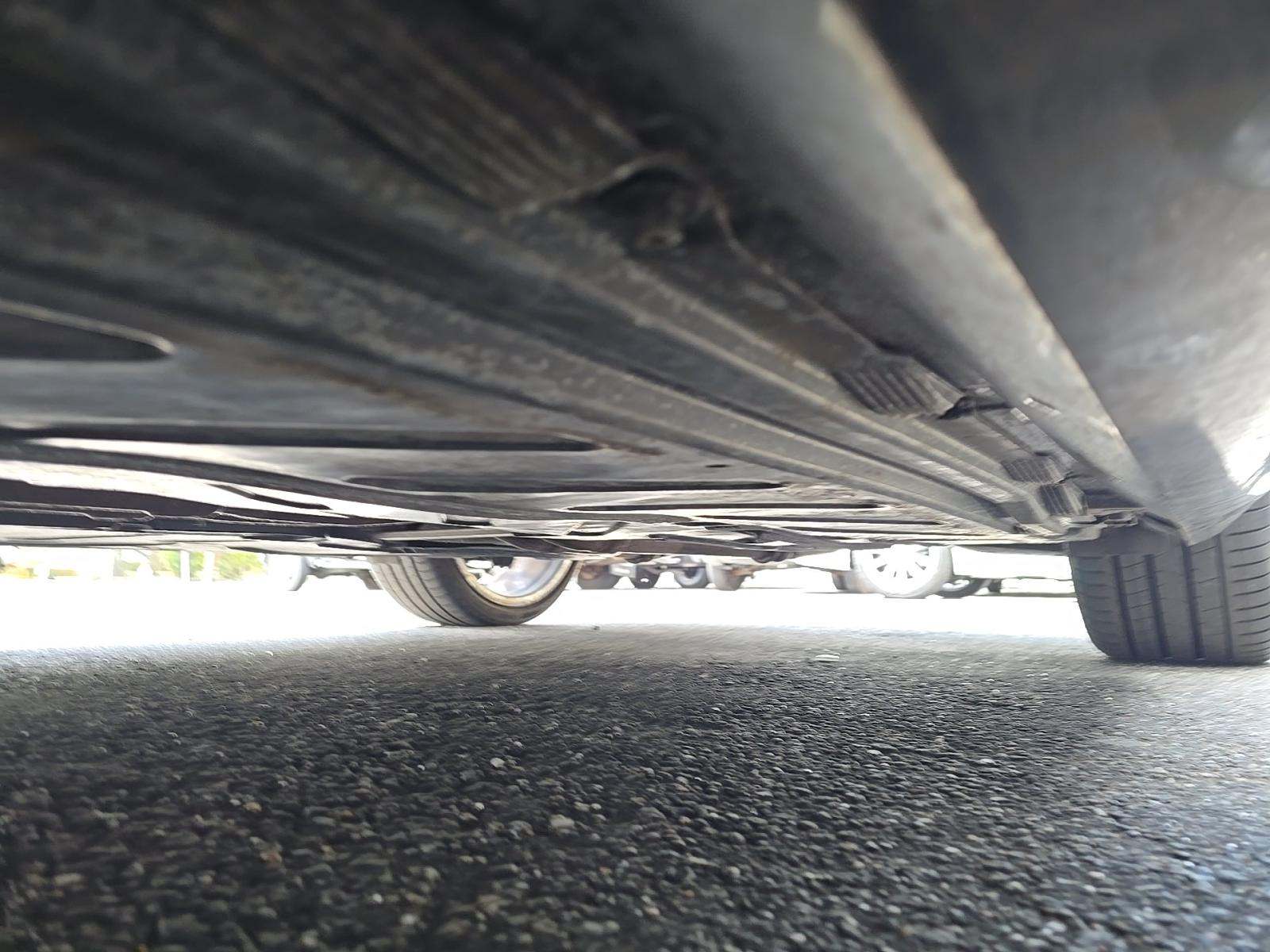 MERCEDES-BENZ E-CLASS - 7