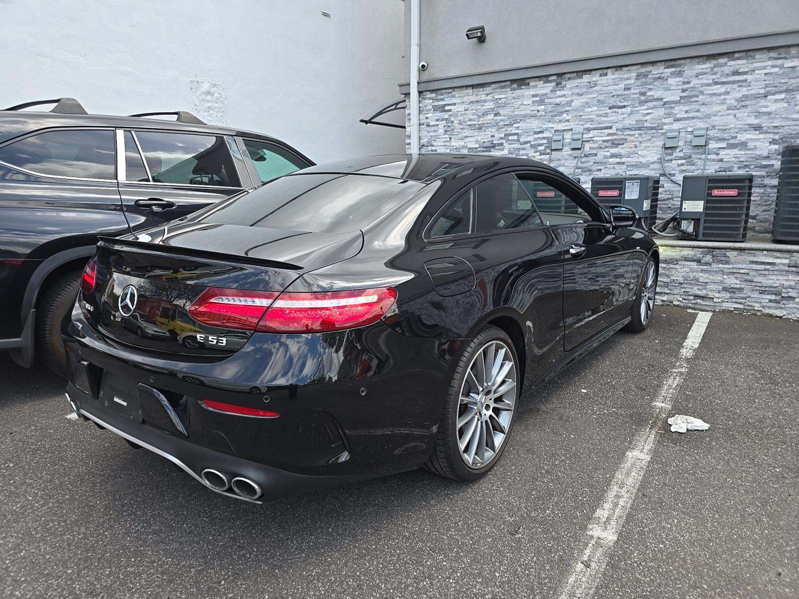 MERCEDES-BENZ E-CLASS - 3