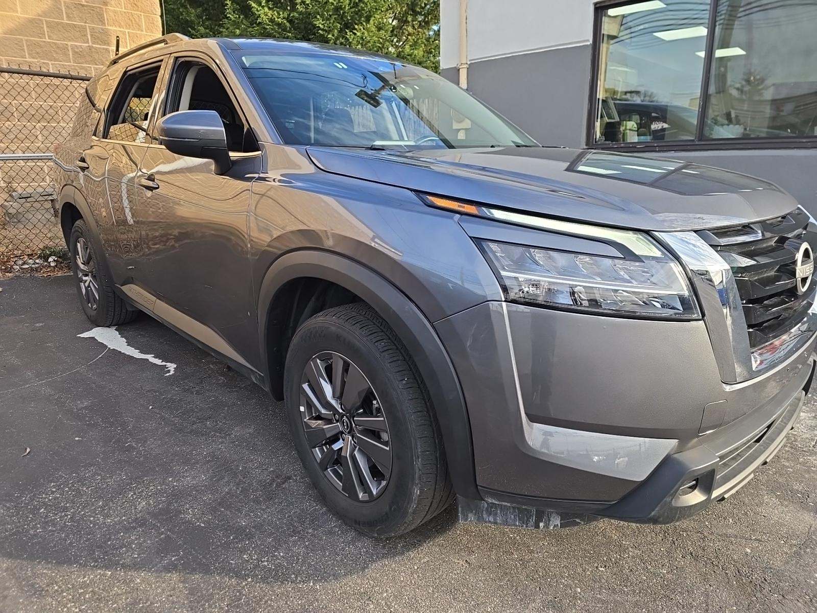 2025 Nissan Pathfinder SV AWD