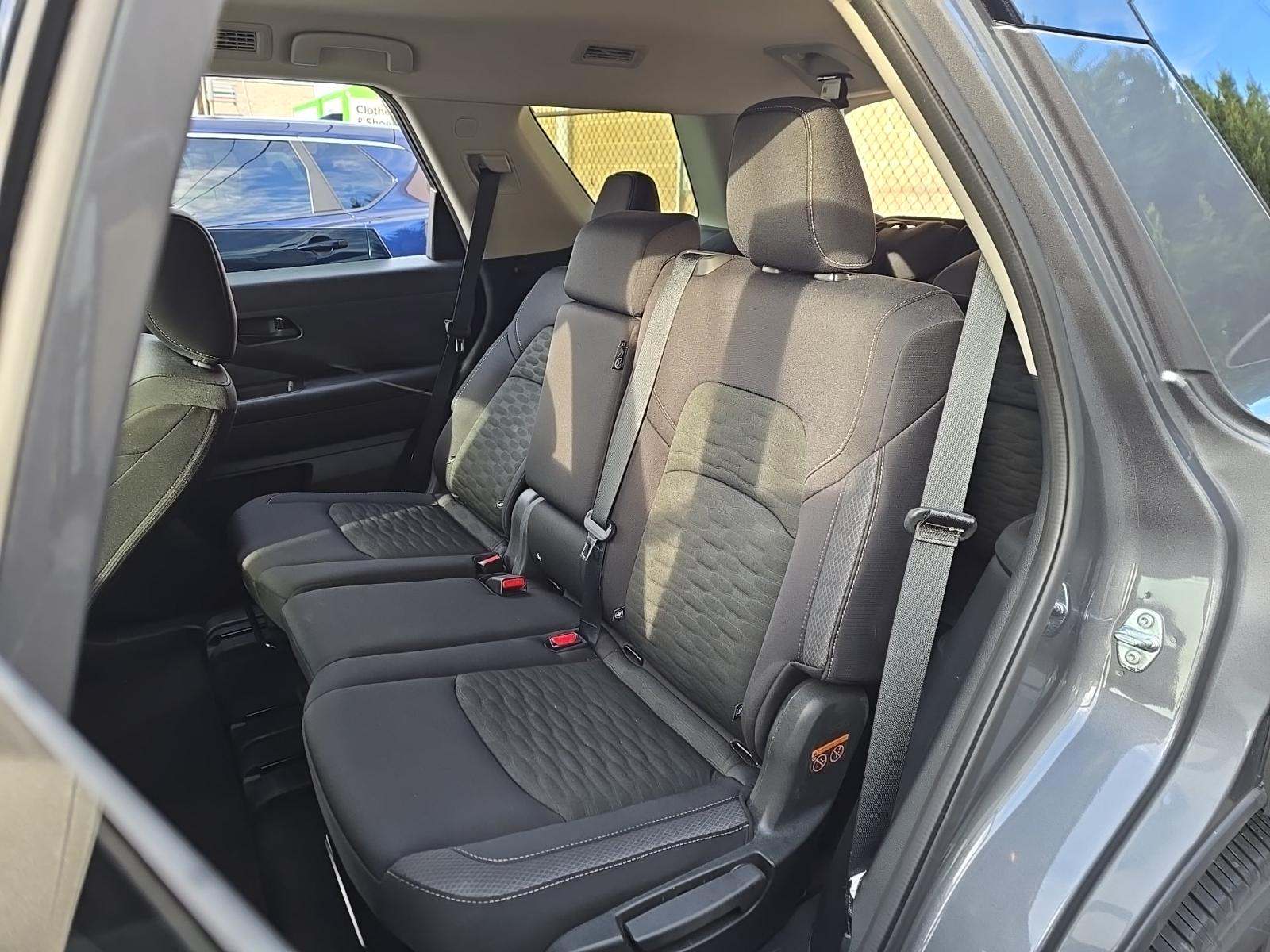 2025 Nissan Pathfinder SV AWD