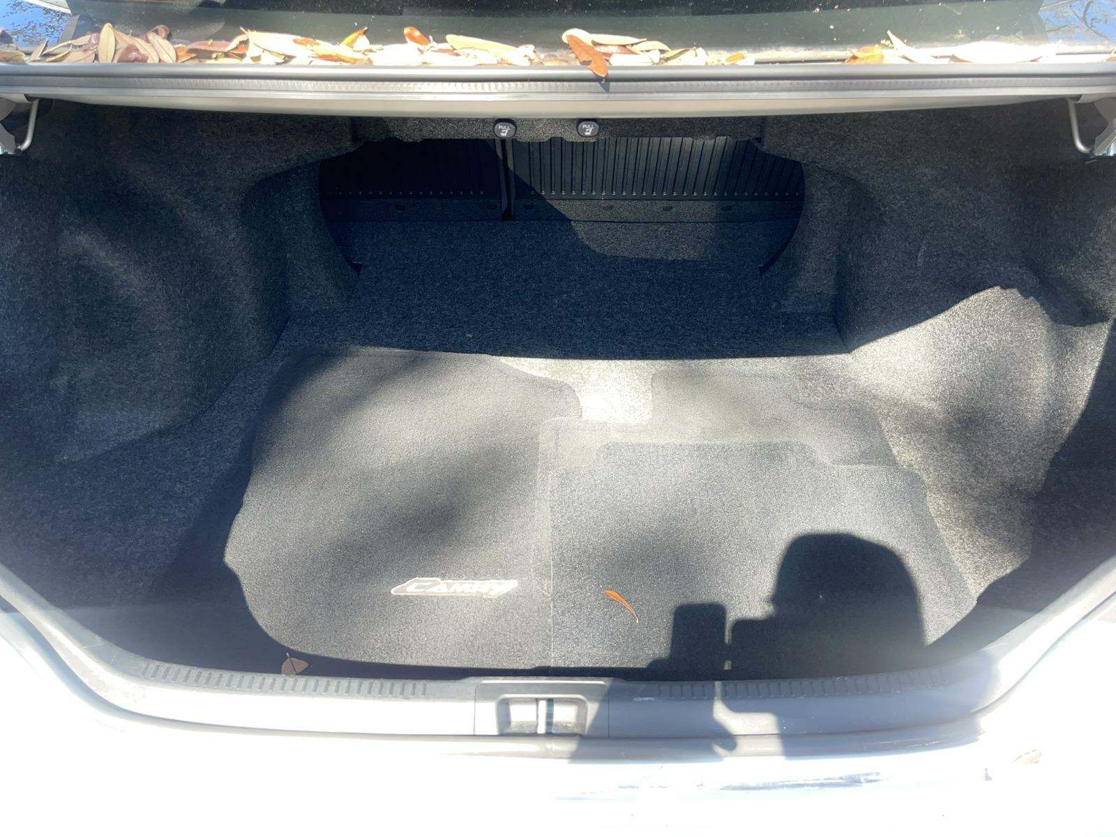 2012 Toyota Camry SE FWD