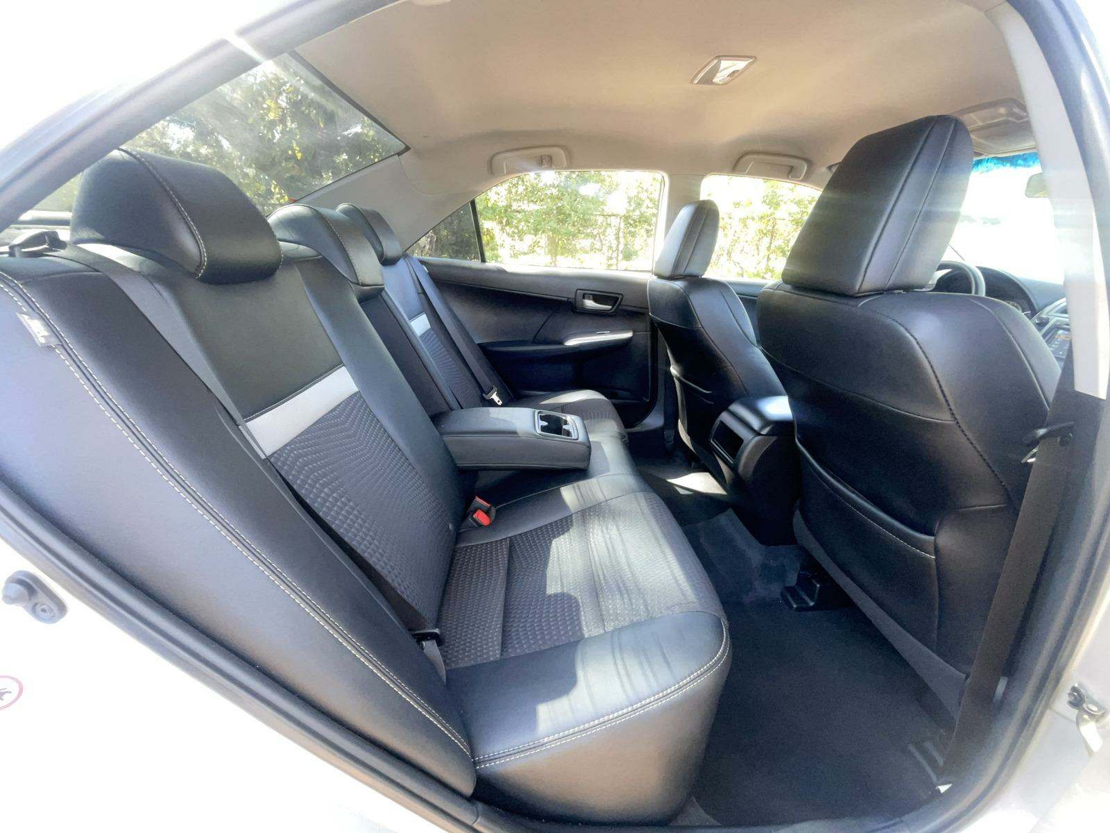 2012 Toyota Camry SE FWD