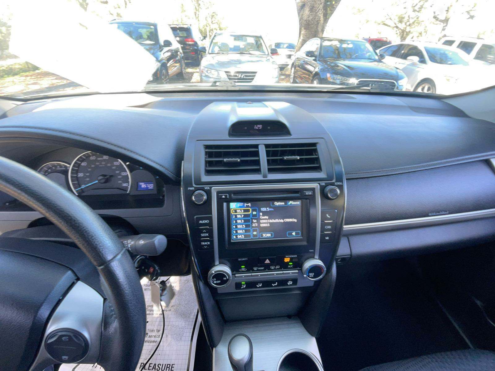 2012 Toyota Camry SE FWD