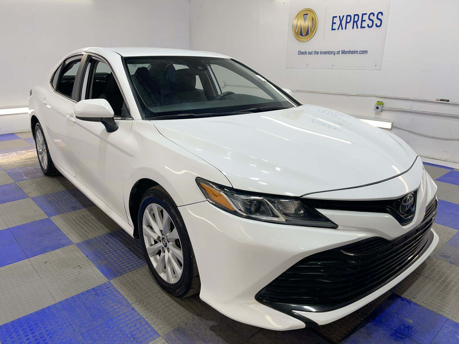 2020 Toyota Camry LE FWD