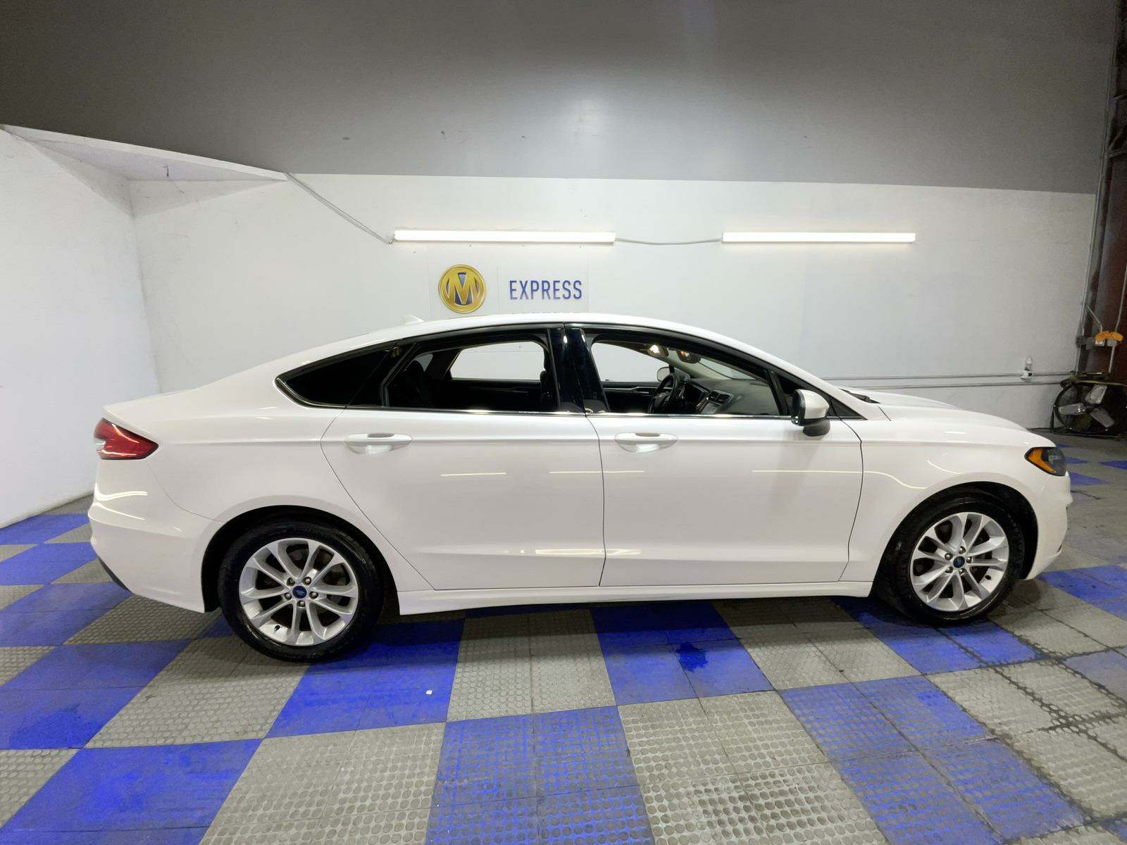2019 Ford Fusion SE FWD