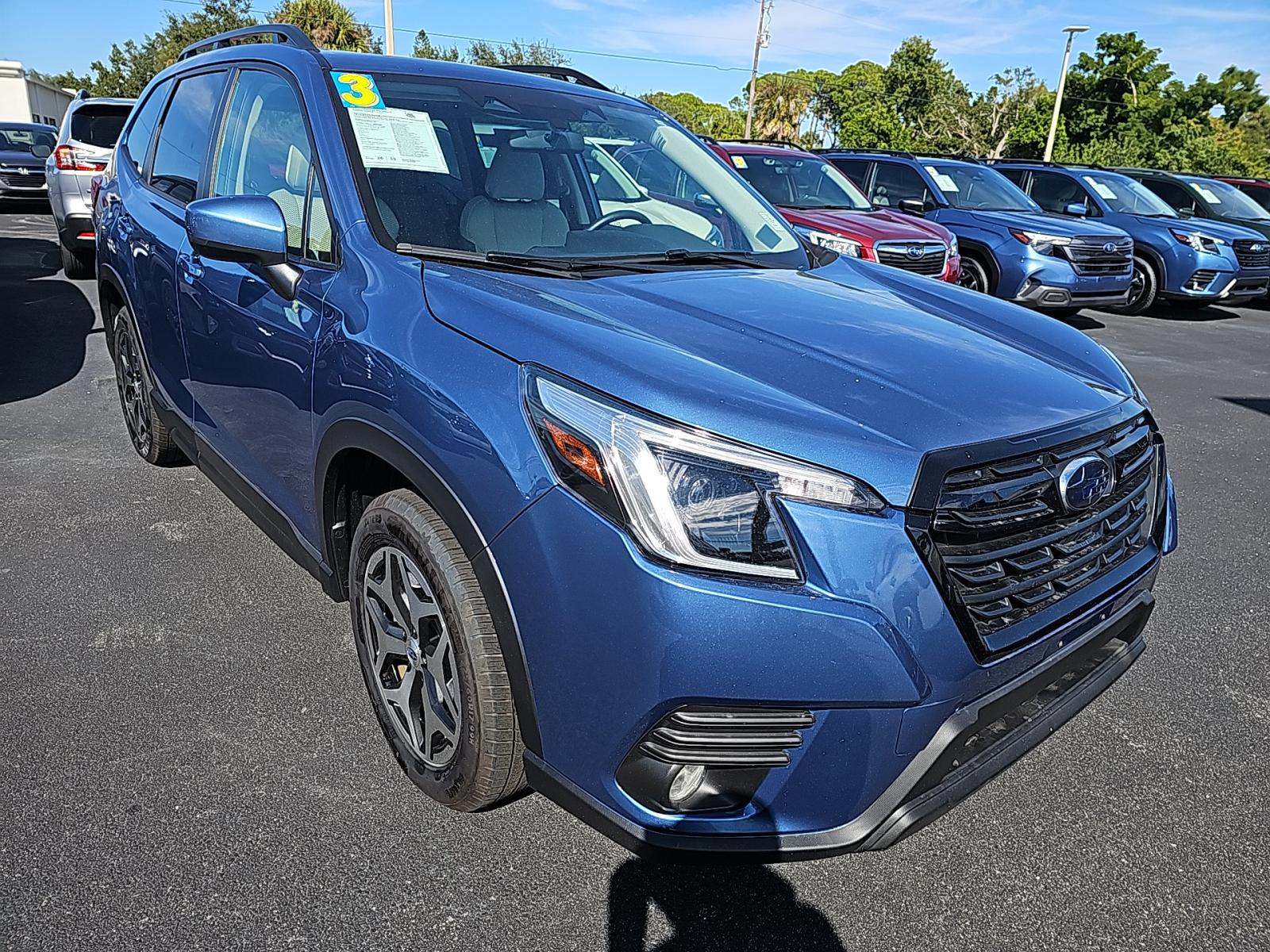 2023 Subaru Forester Premium AWD