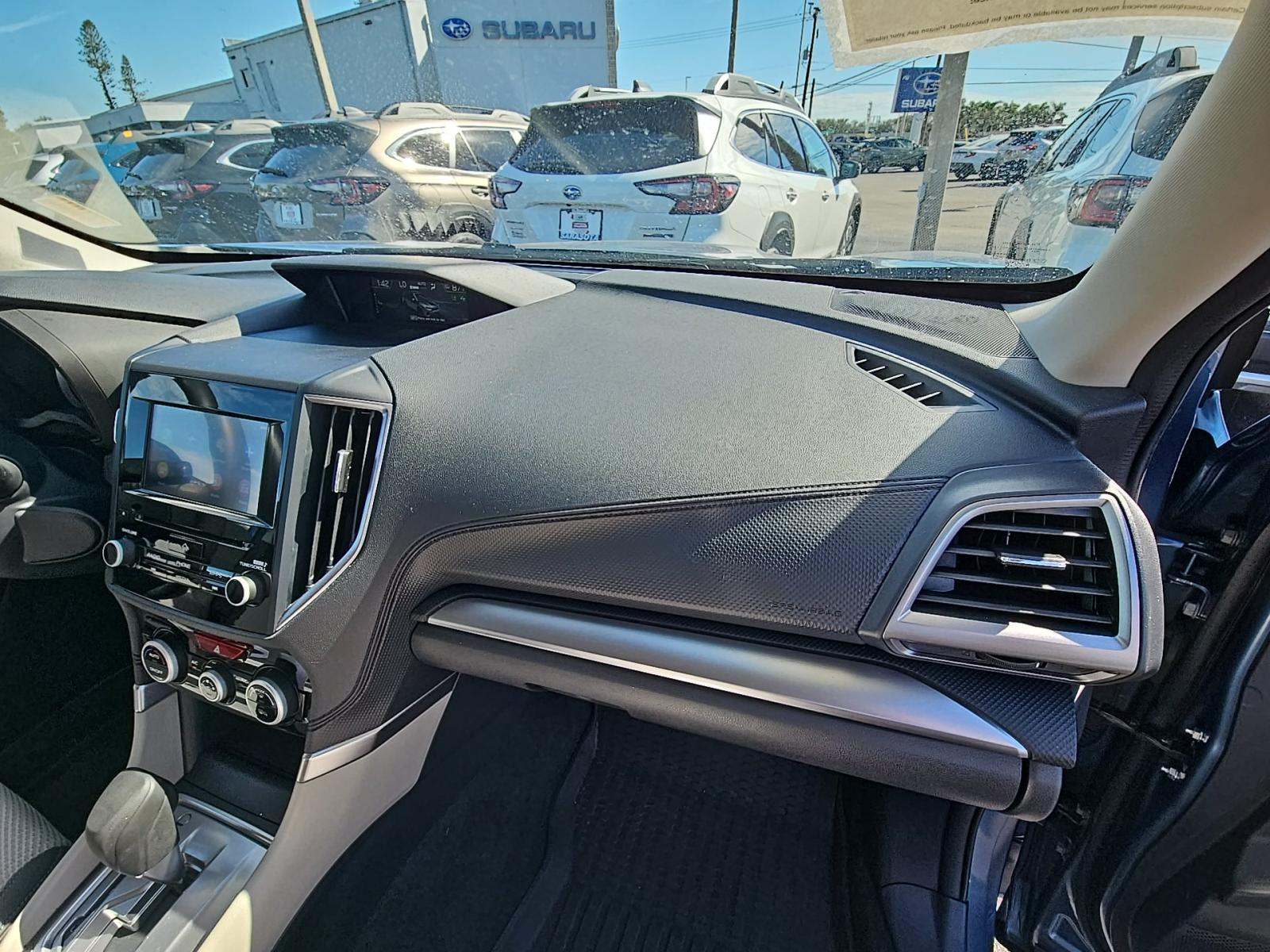 2023 Subaru Forester Premium AWD