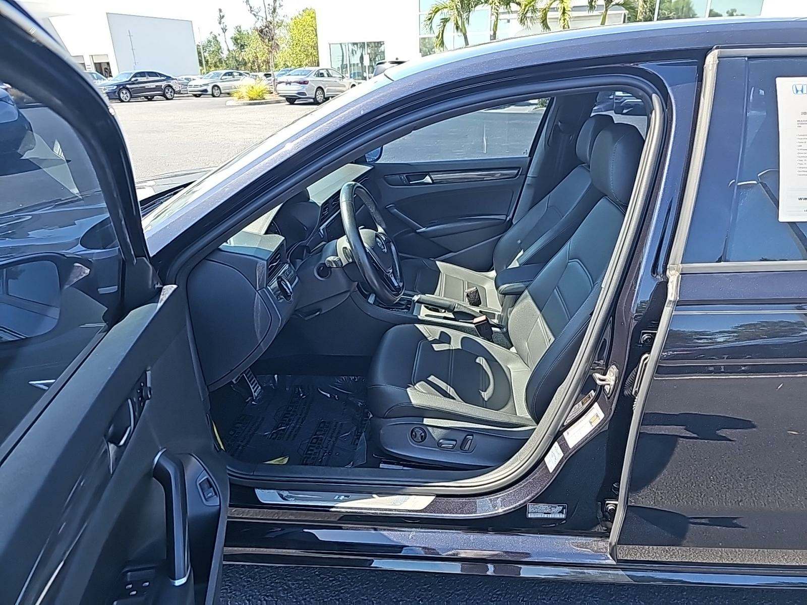 2021 Volkswagen Passat 2.0T R-Line FWD