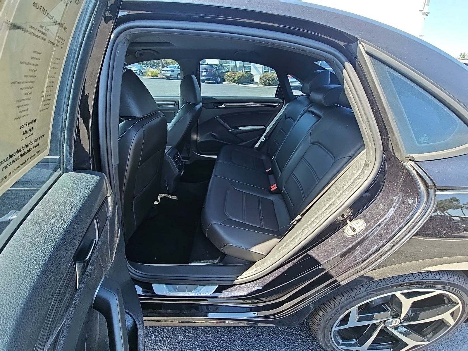 2021 Volkswagen Passat 2.0T R-Line FWD