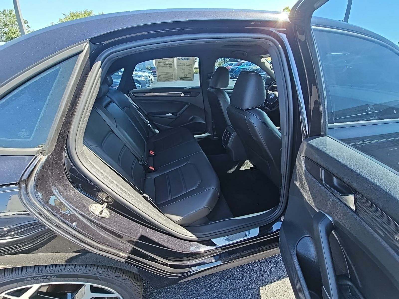 2021 Volkswagen Passat 2.0T R-Line FWD