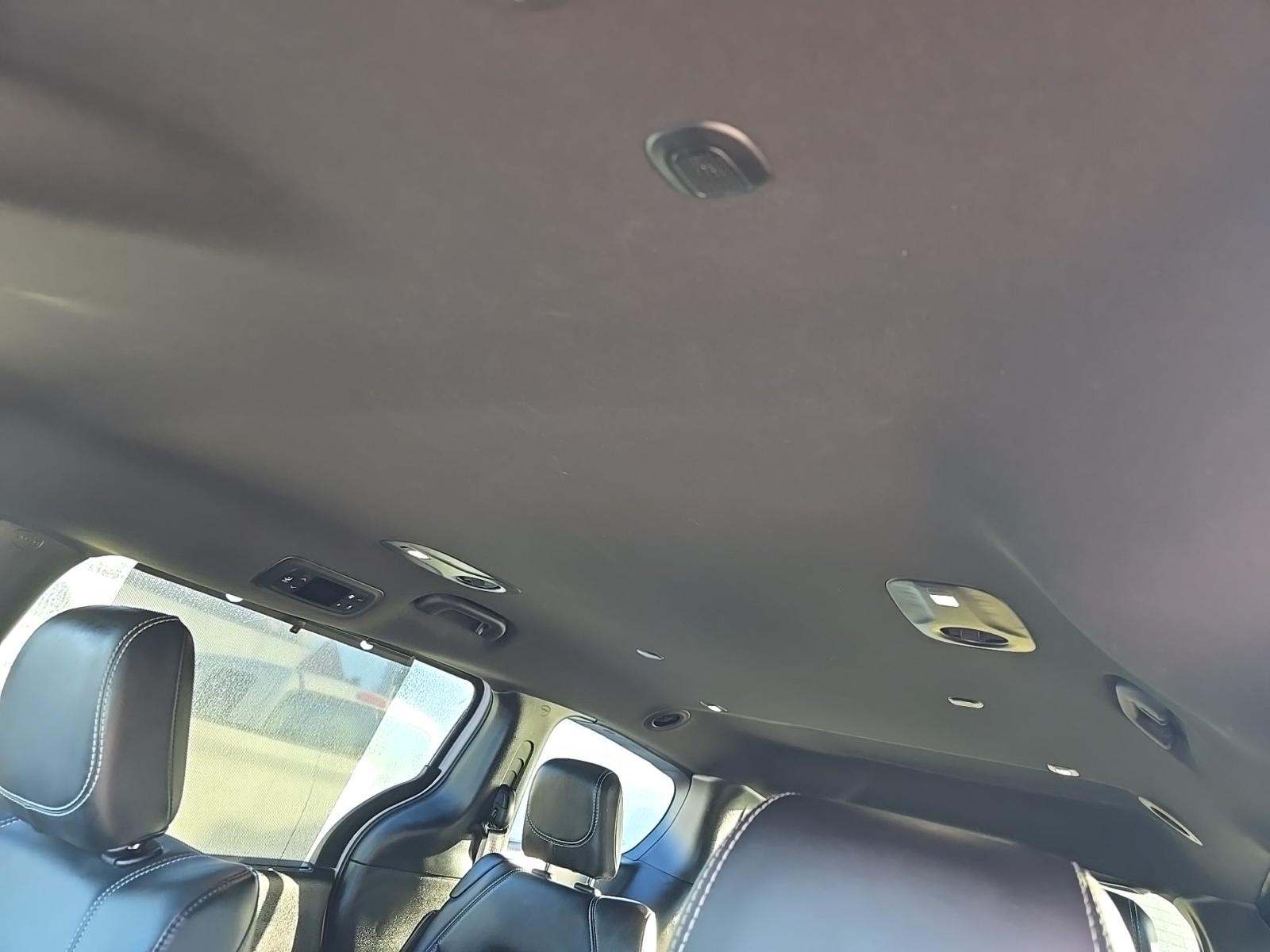 2025 Chrysler Pacifica Select FWD