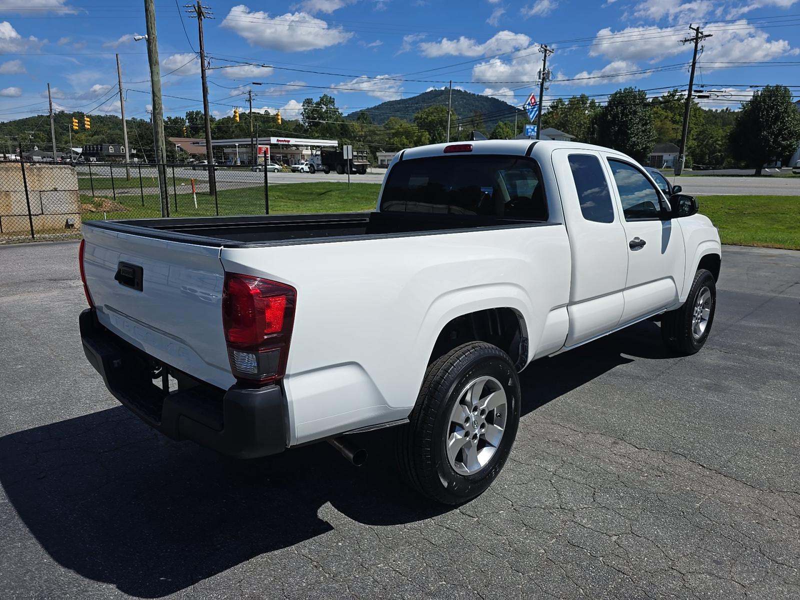 2020 Toyota Tacoma SR RWD
