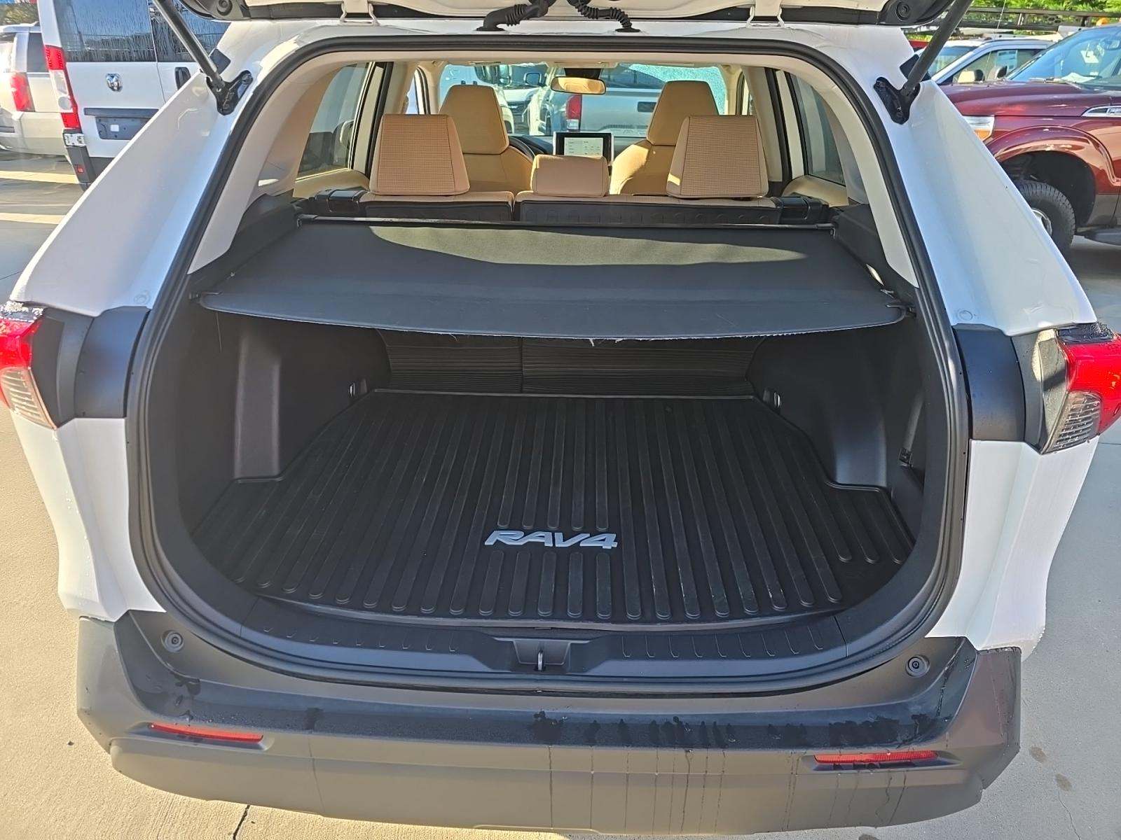 2023 Toyota RAV4 LE AWD