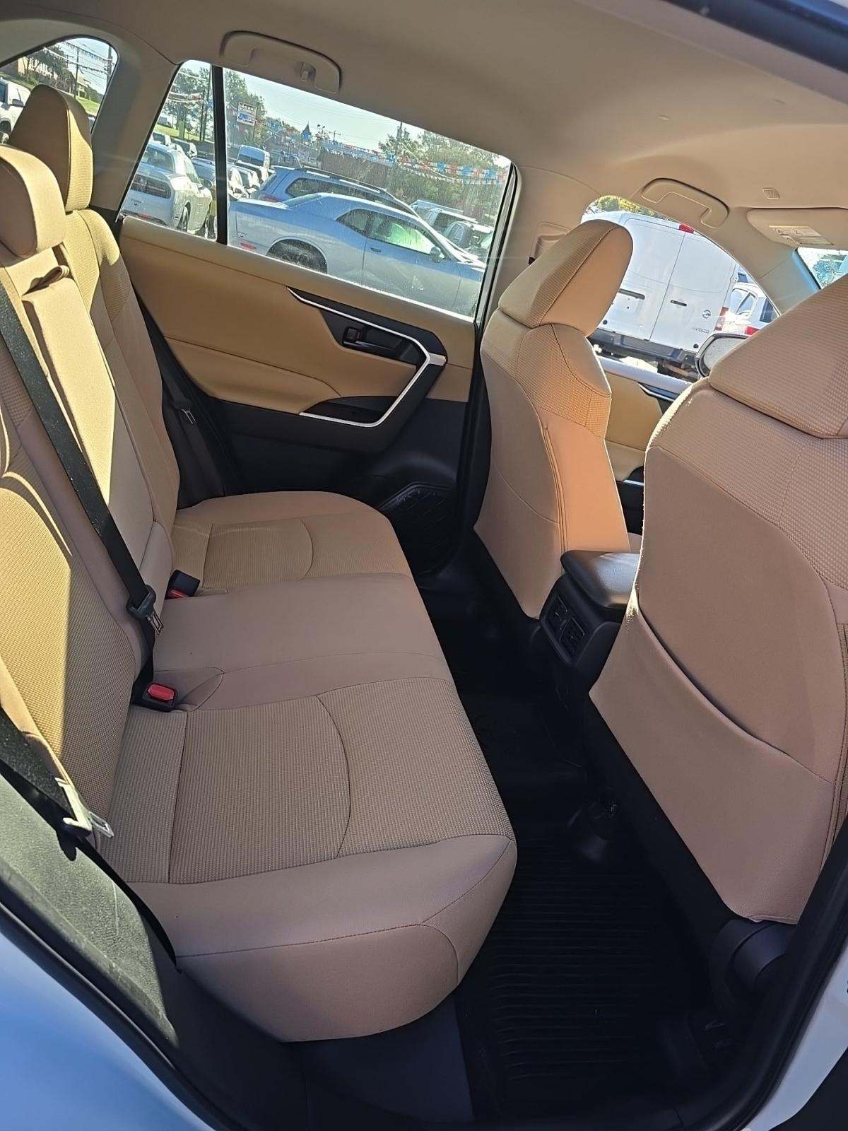 2023 Toyota RAV4 LE AWD