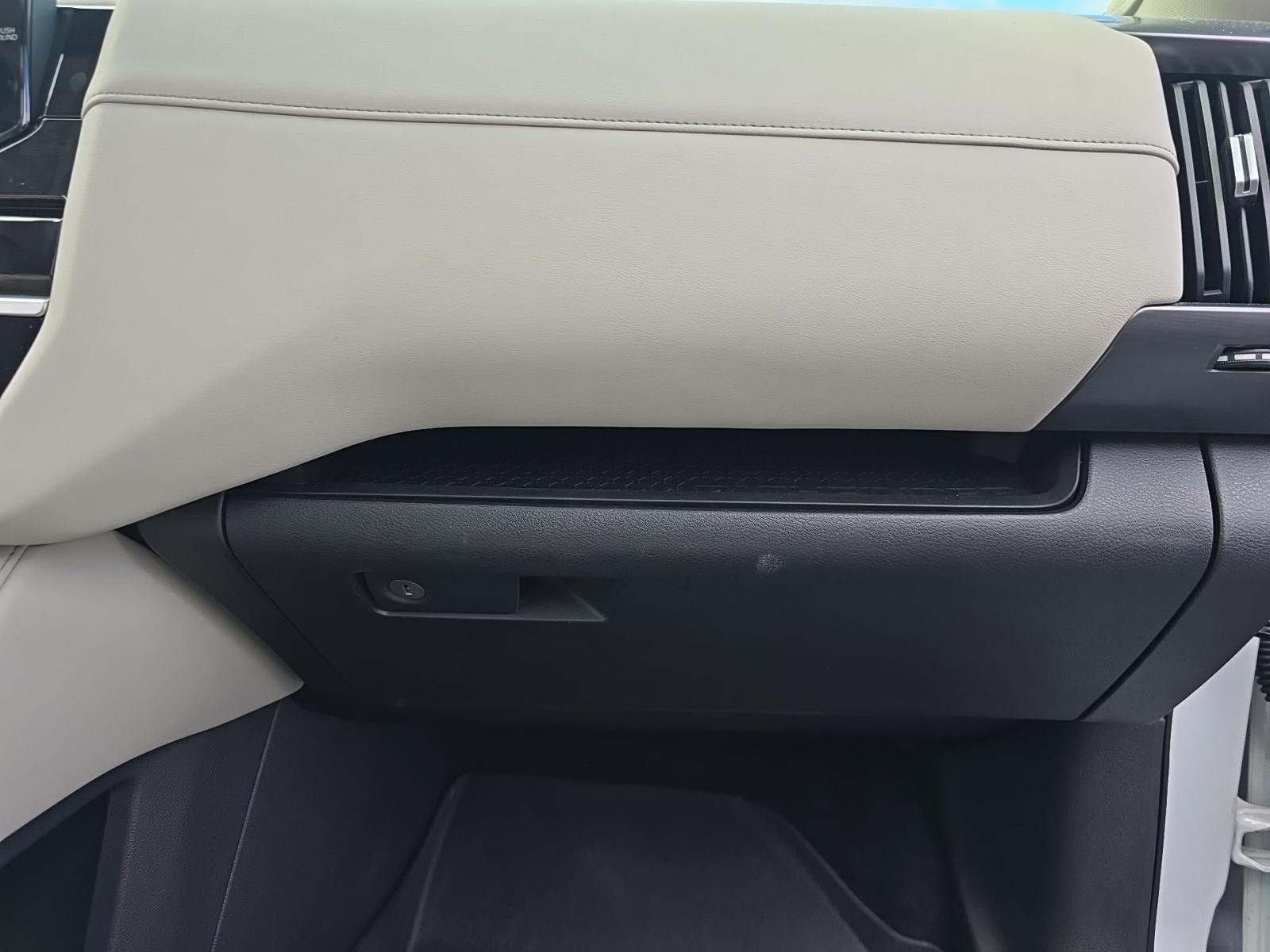 2025 Nissan Pathfinder SL FWD