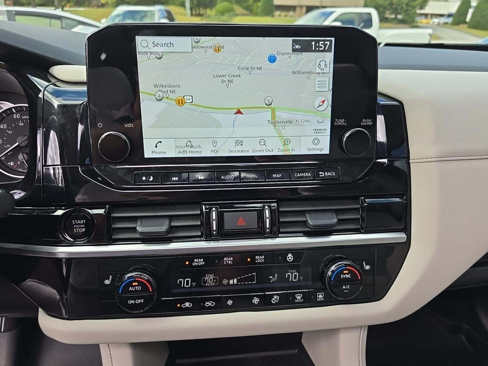 2025 Nissan Pathfinder SL FWD