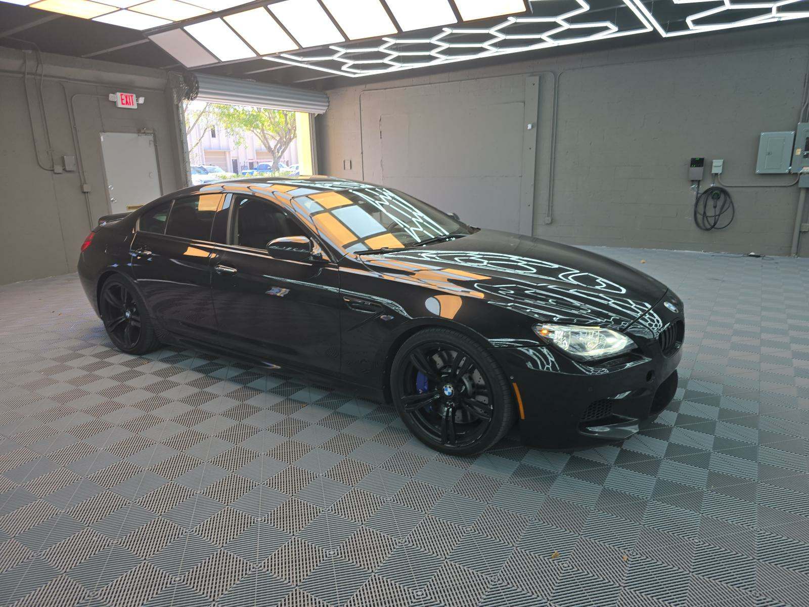 2015 BMW M6 Base RWD