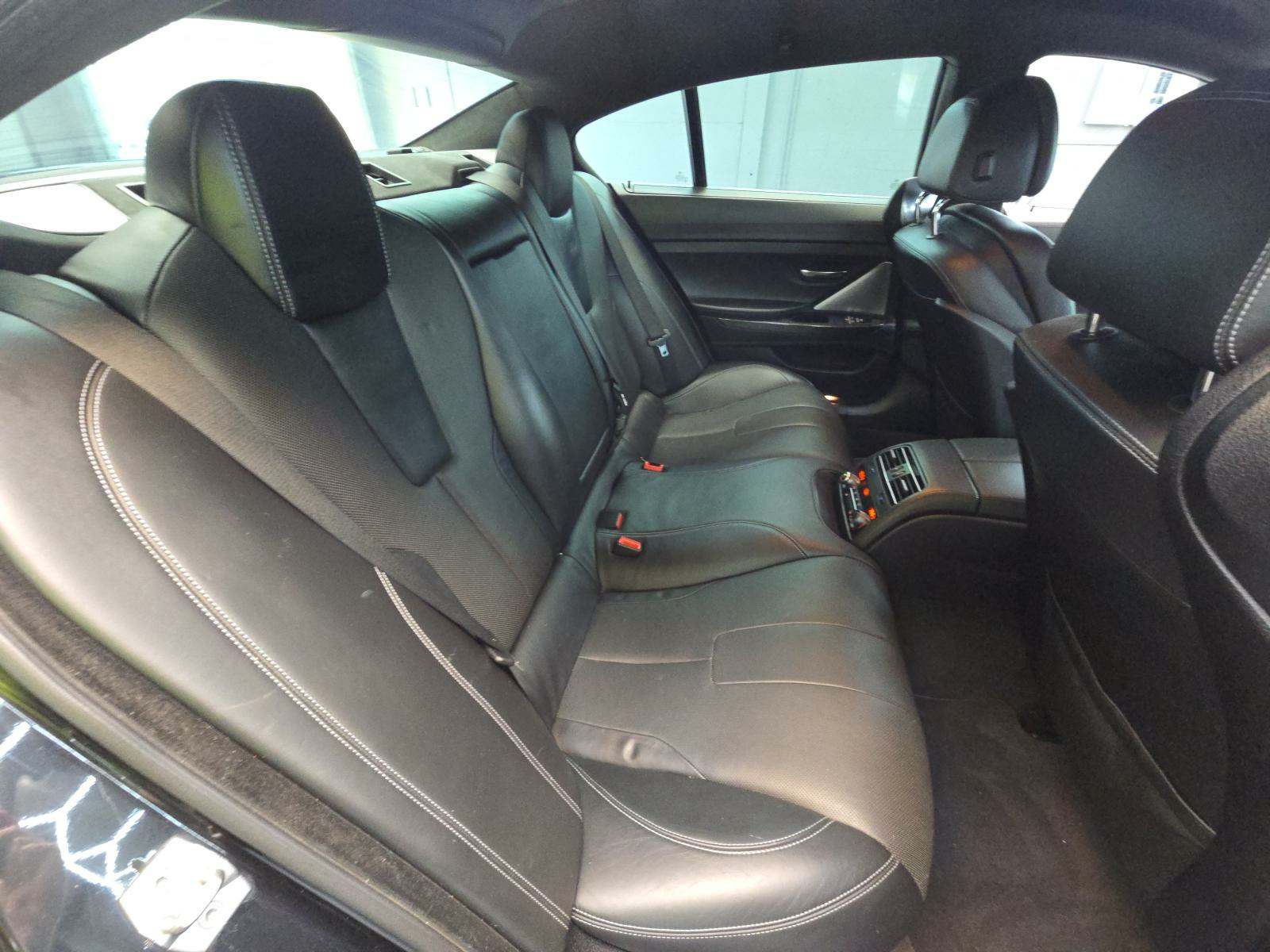 2015 BMW M6 Base RWD