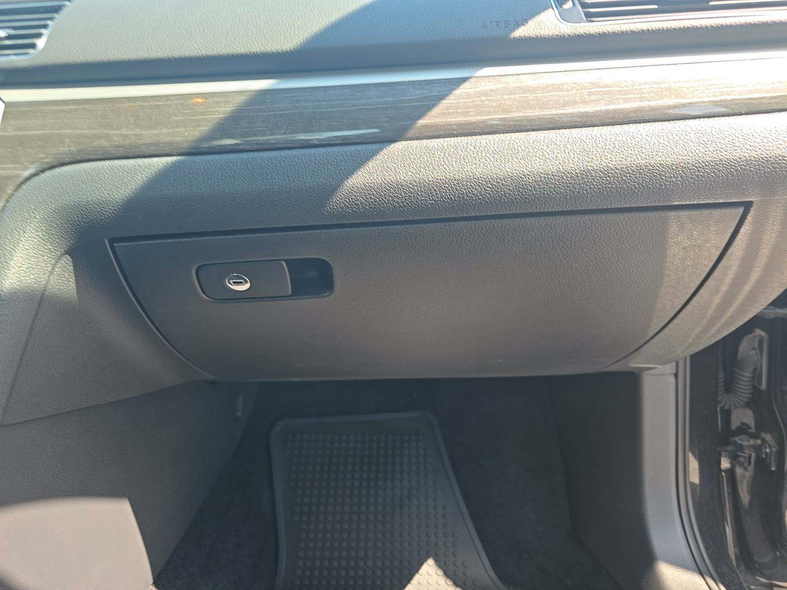 2017 Volkswagen Passat 1.8T SE FWD