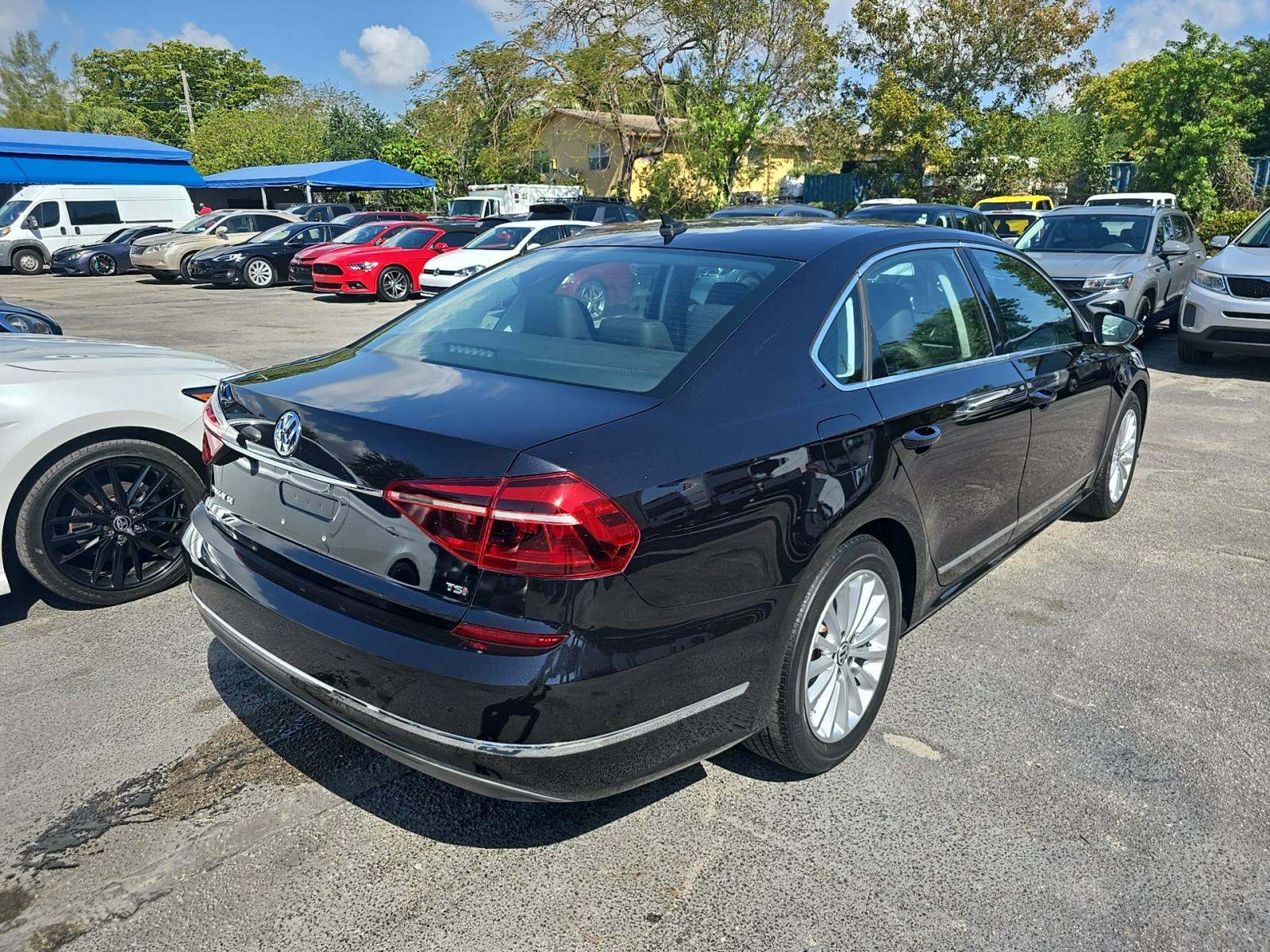 2017 Volkswagen Passat 1.8T SE FWD