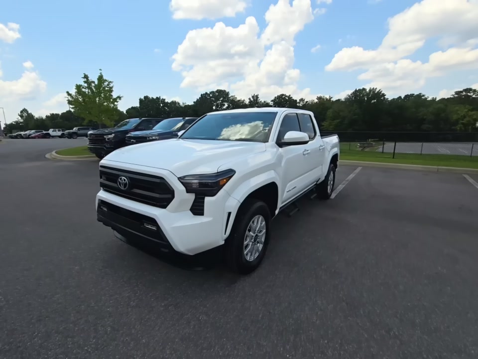 2024 Toyota Tacoma SR5 AWD