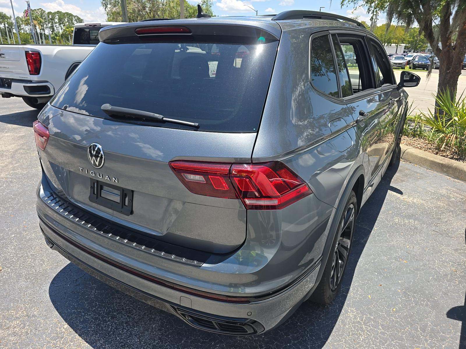 2023 Volkswagen Tiguan 2.0T SE R-Line Black FWD