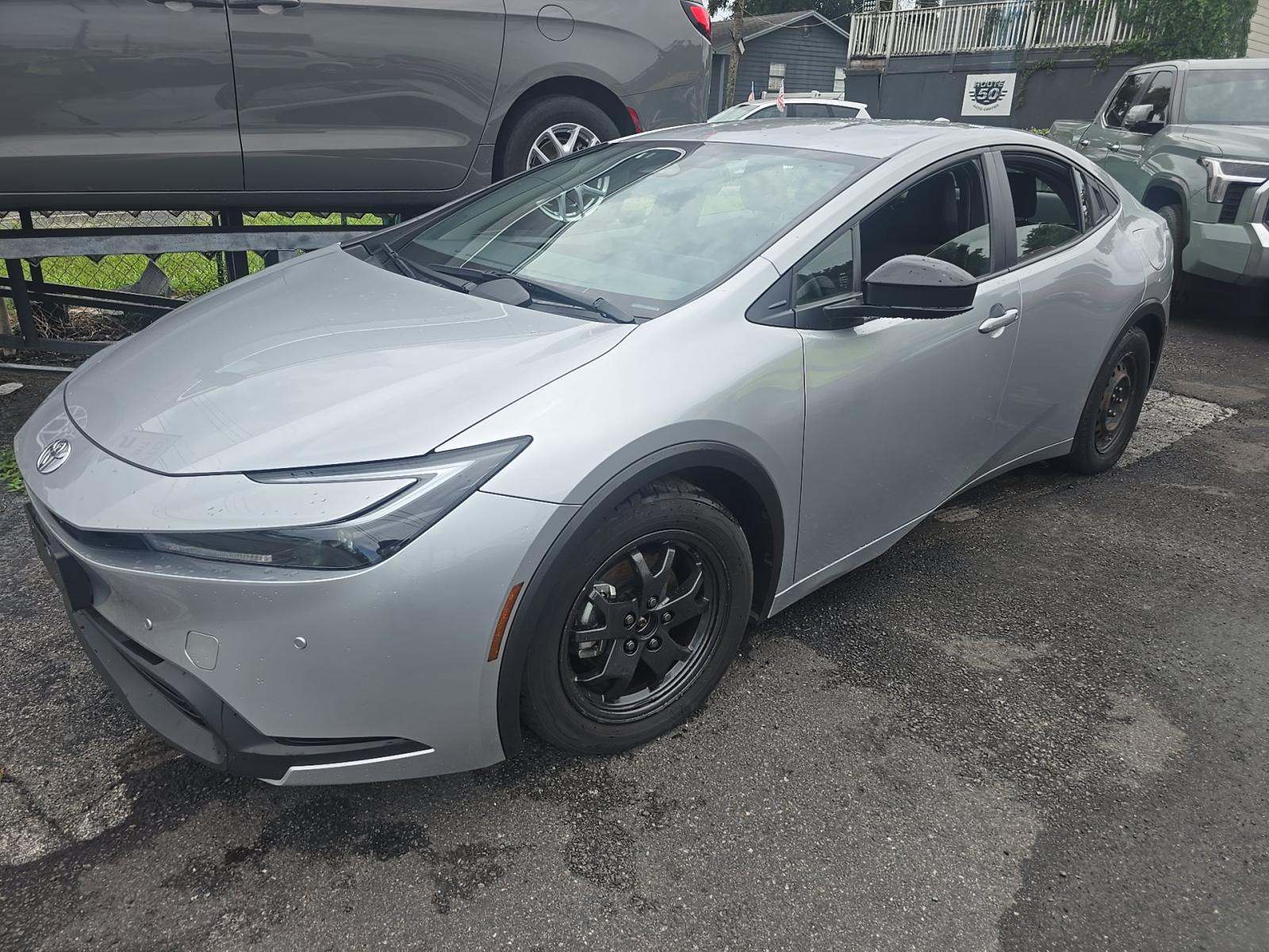 2025 Toyota Prius LE FWD