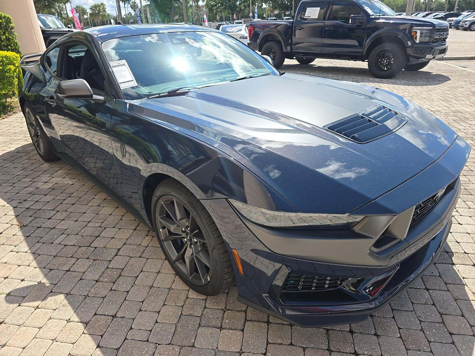FORD MUSTANG - 4