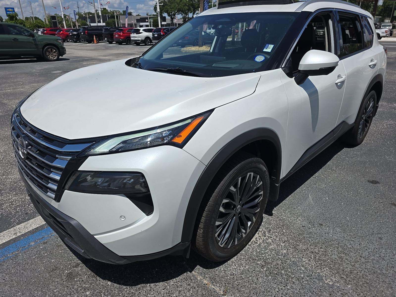 2025 Nissan Rogue SL FWD