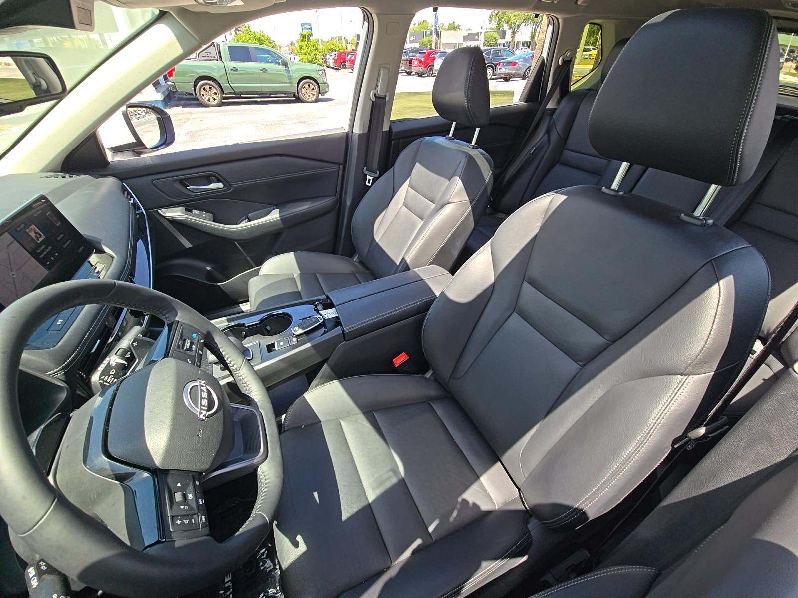2025 Nissan Rogue SL FWD