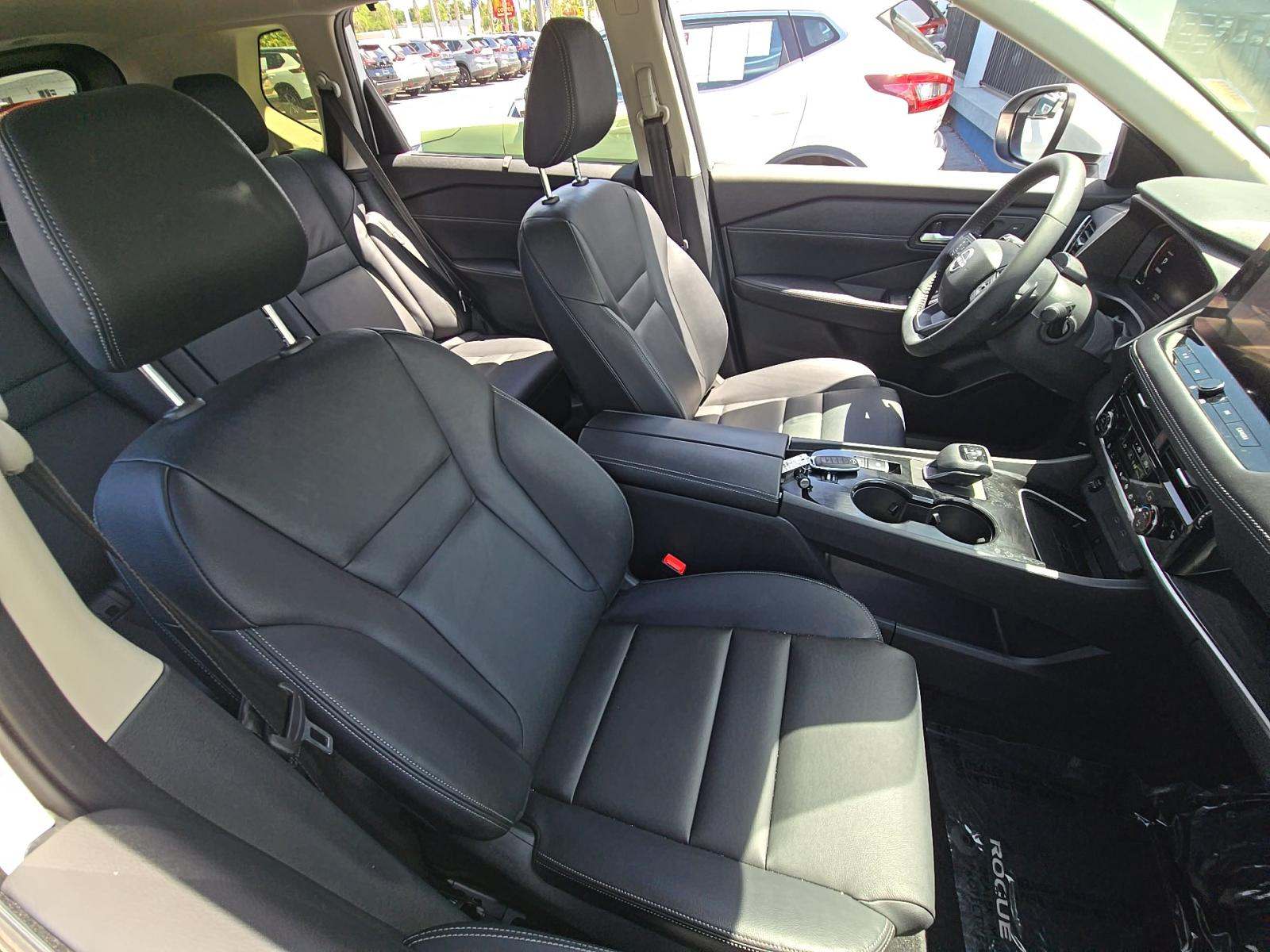 2025 Nissan Rogue SL FWD