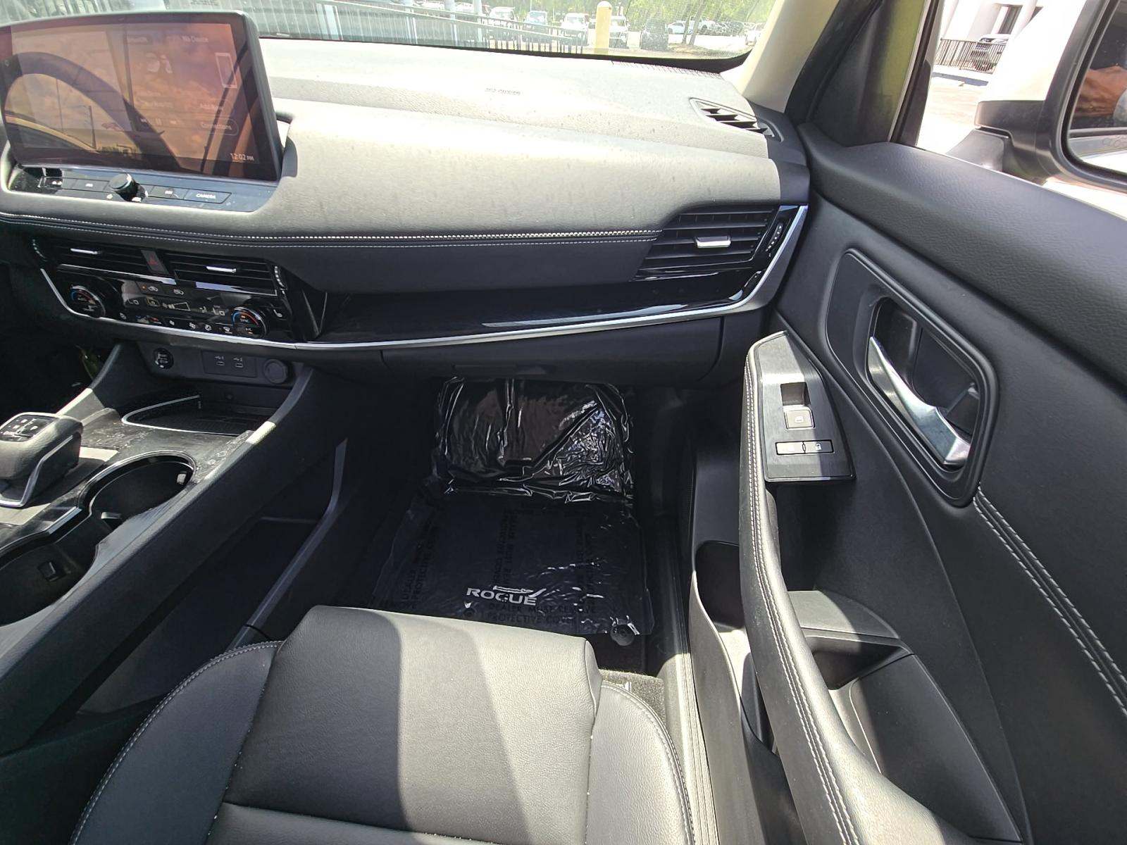 2025 Nissan Rogue SL FWD