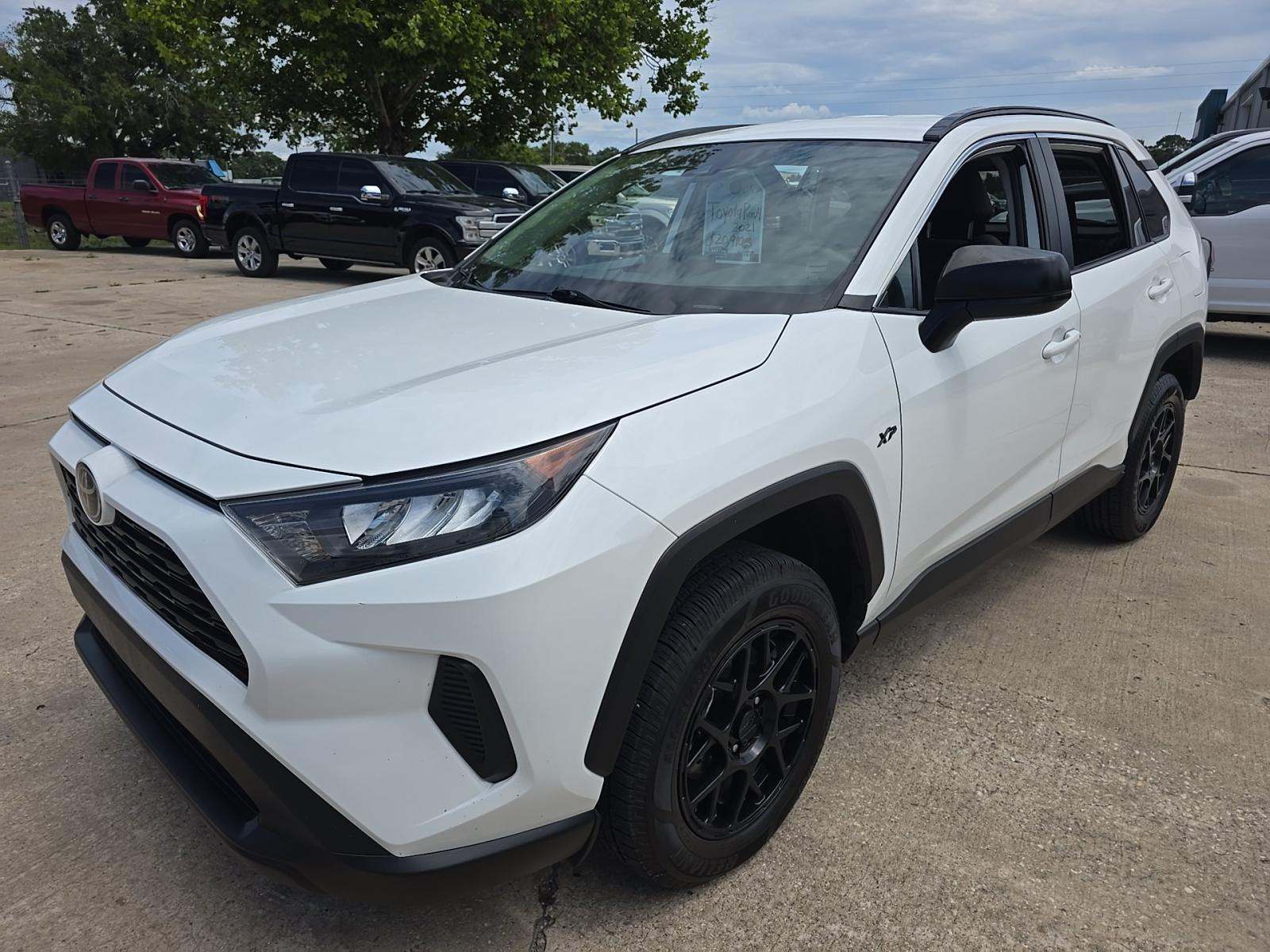 2021 Toyota RAV4 LE FWD