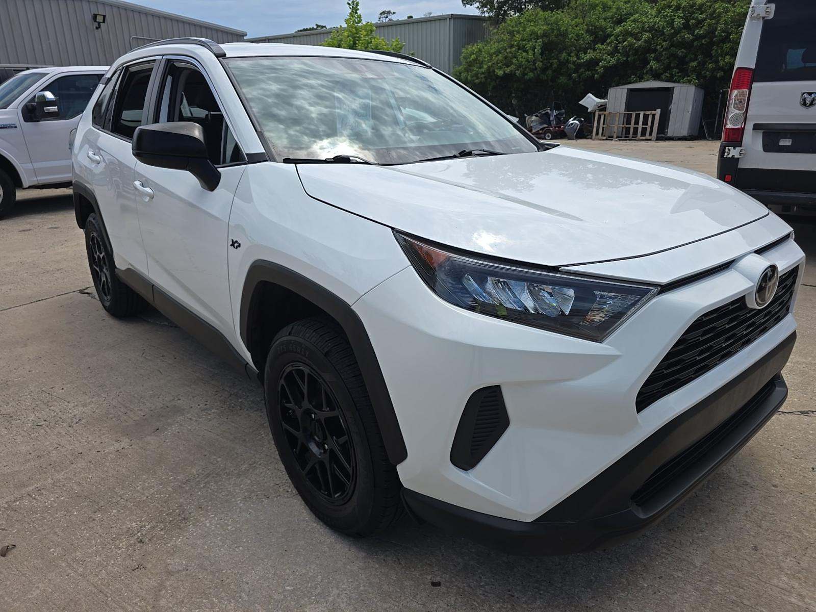 2021 Toyota RAV4 LE FWD