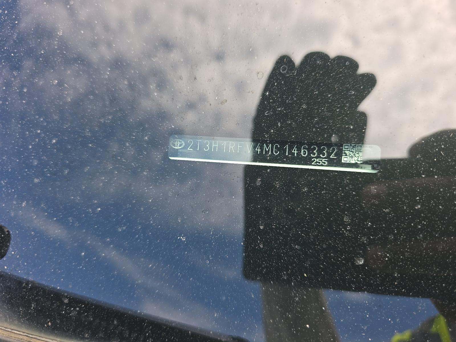 2021 Toyota RAV4 LE FWD