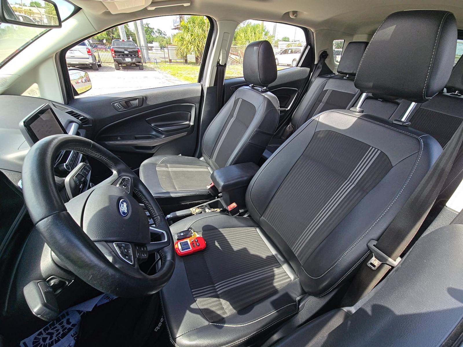 FORD ECOSPORT - 6