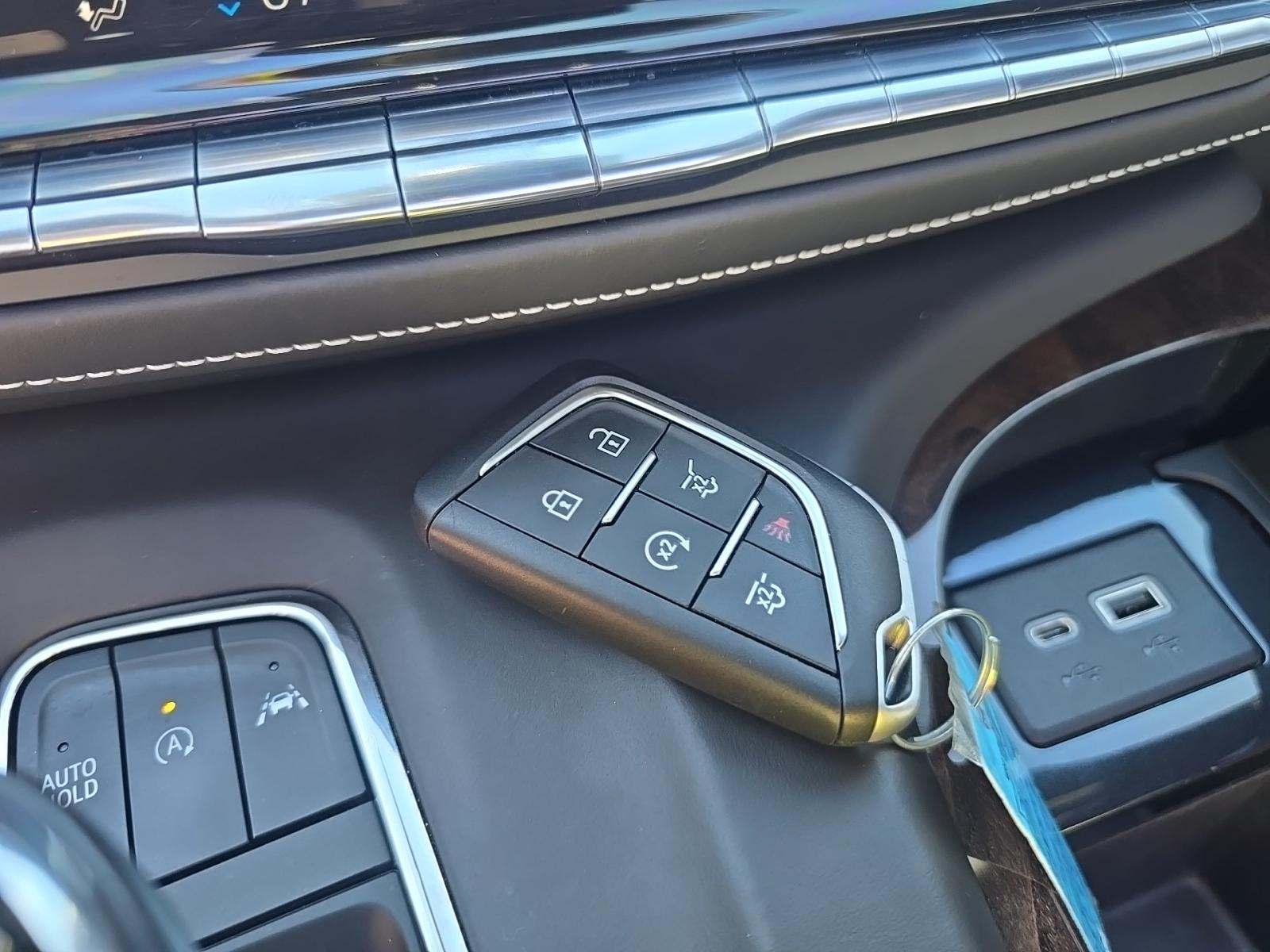 2023 Cadillac Escalade Sport Platinum AWD