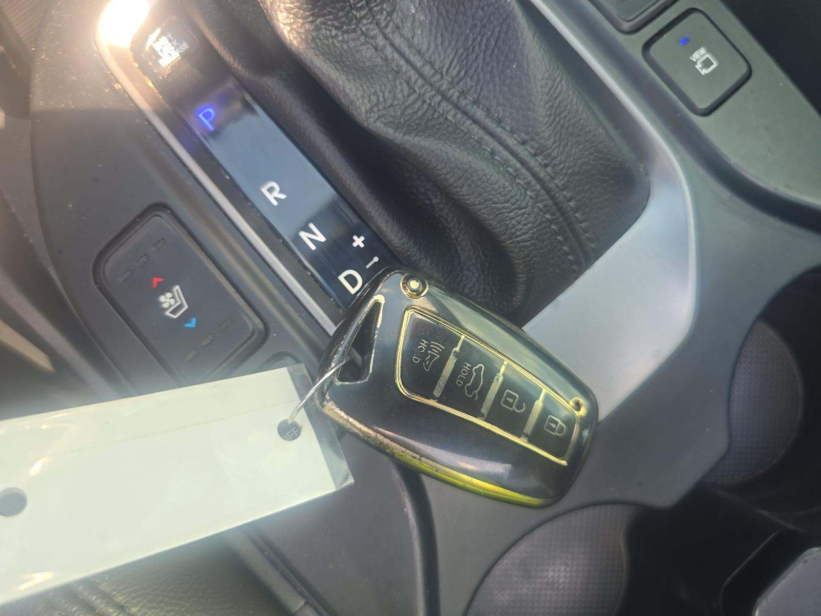 HYUNDAI 2.0T ULTIMATE - 4