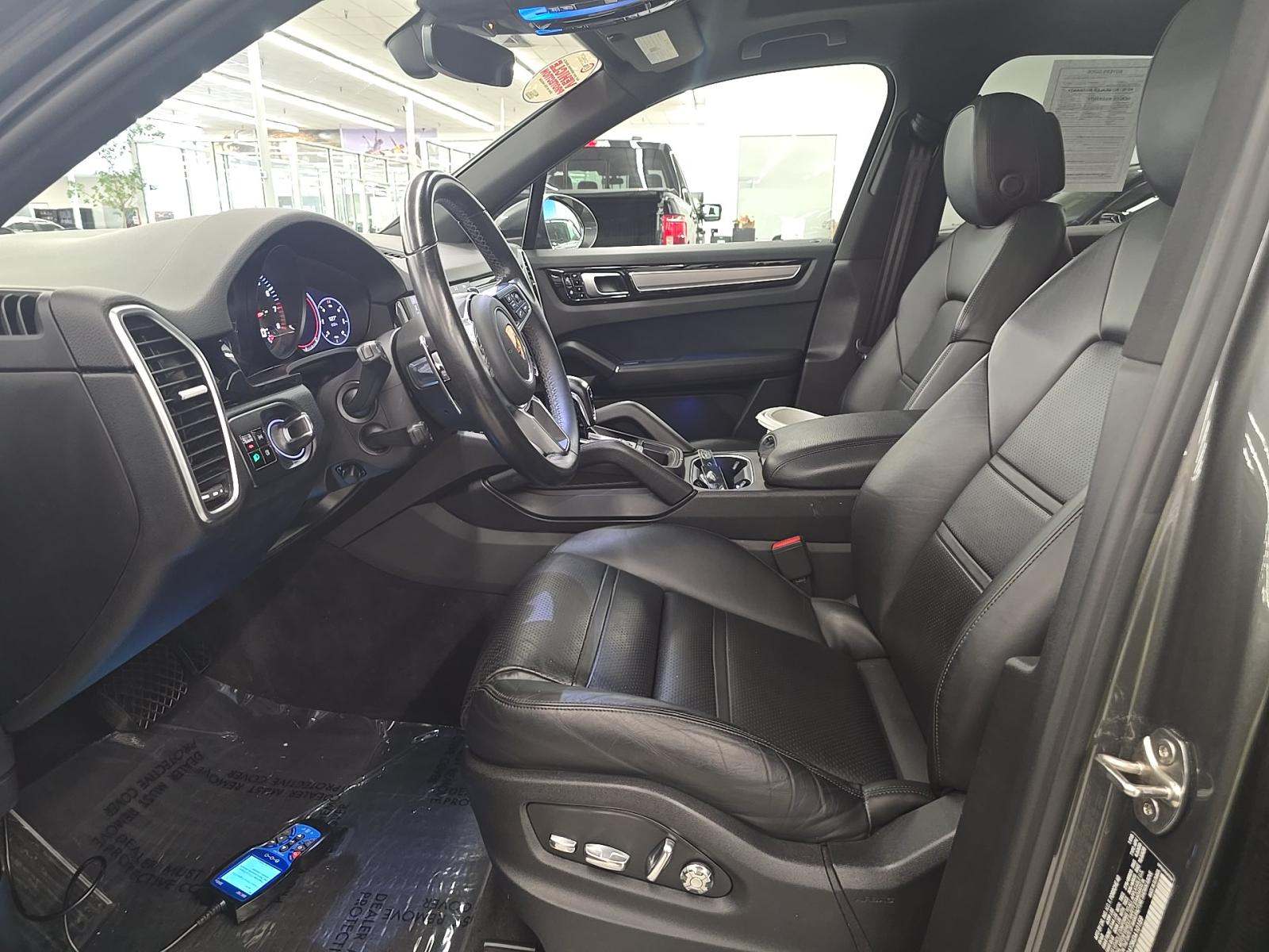 PORSCHE CAYENNE - 6