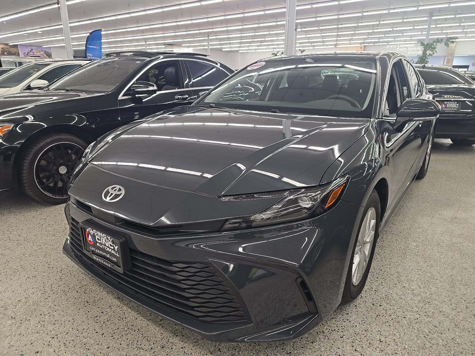 TOYOTA CAMRY - 1