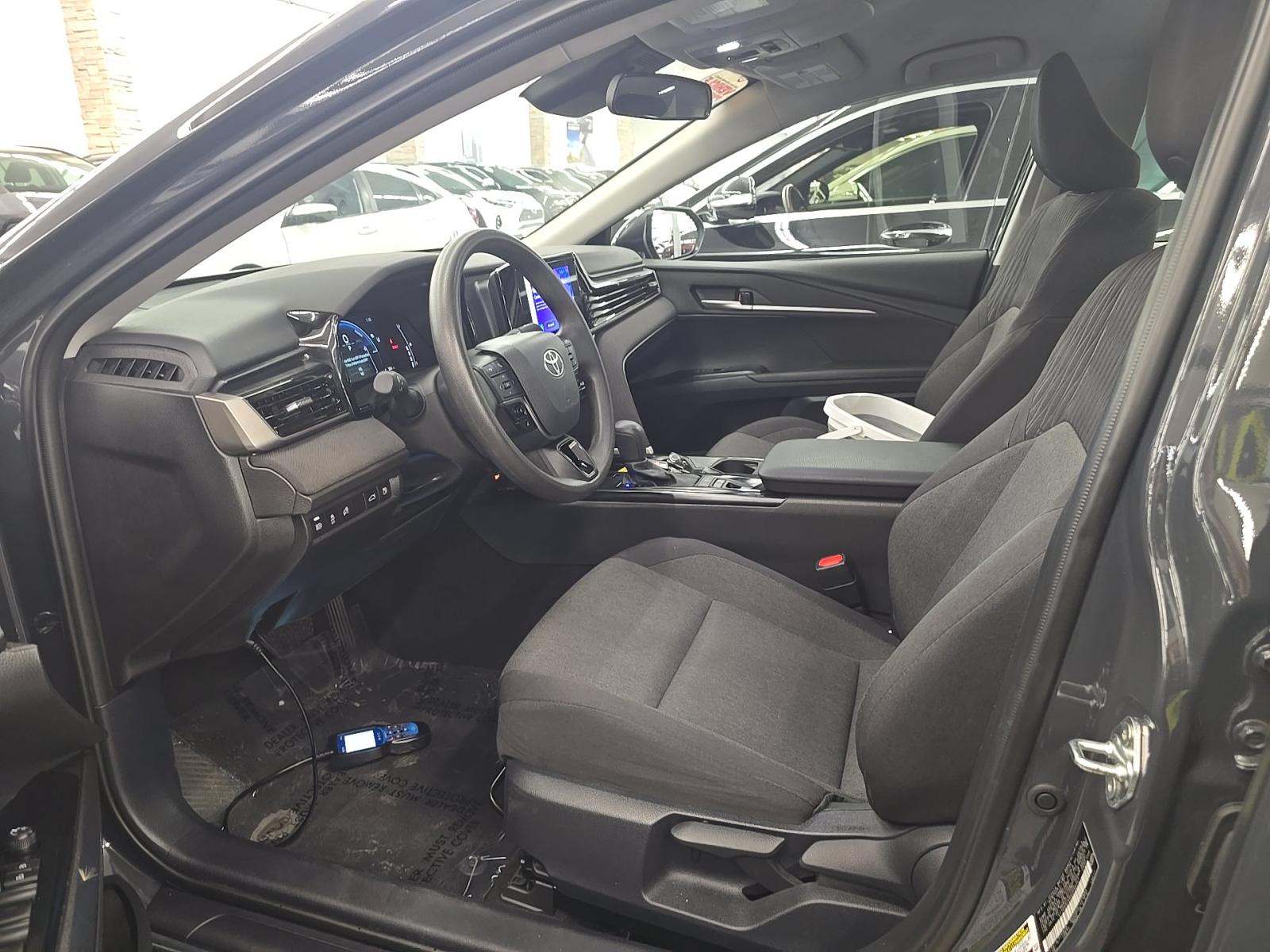 TOYOTA CAMRY - 6