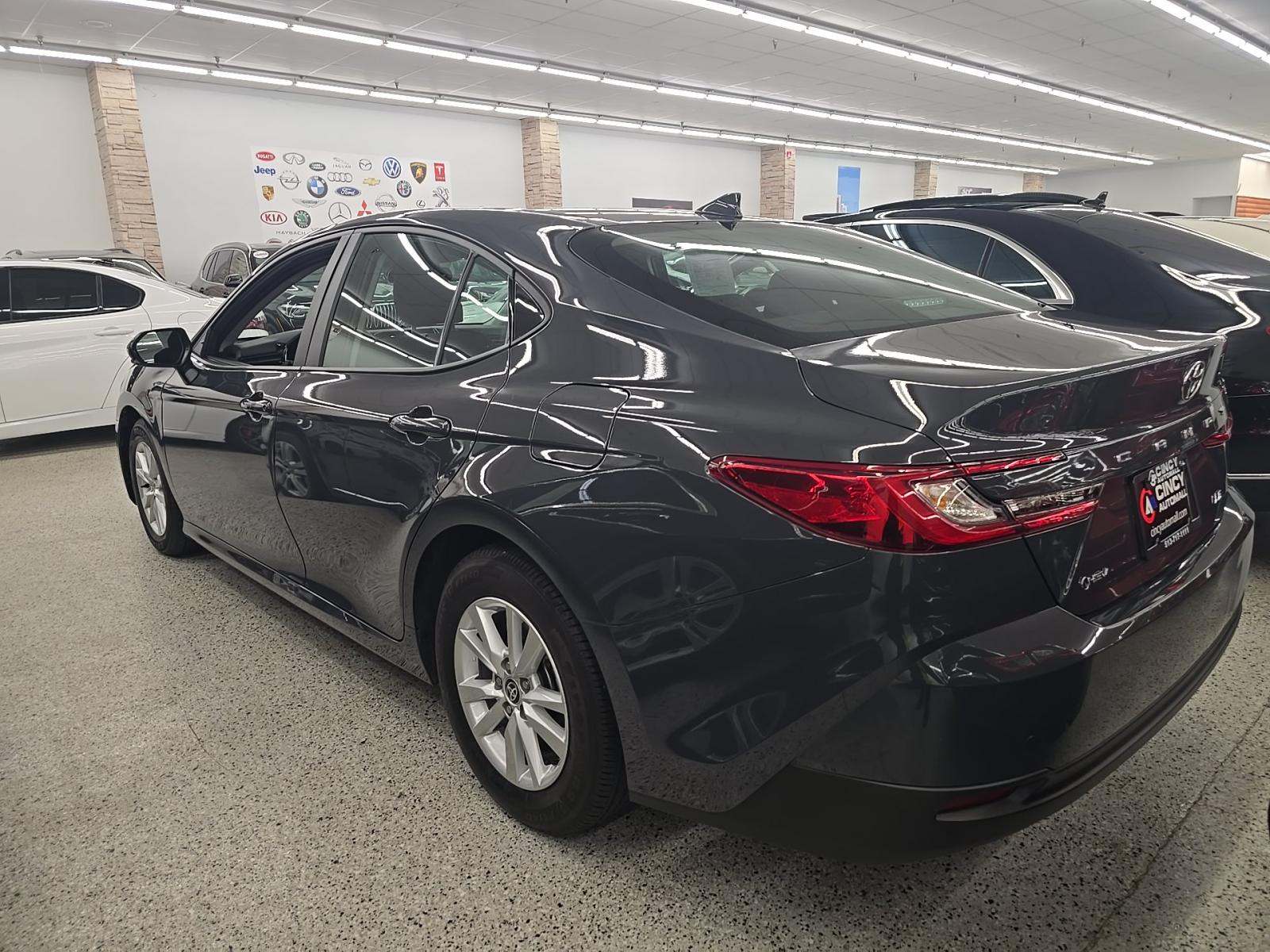 TOYOTA CAMRY - 2