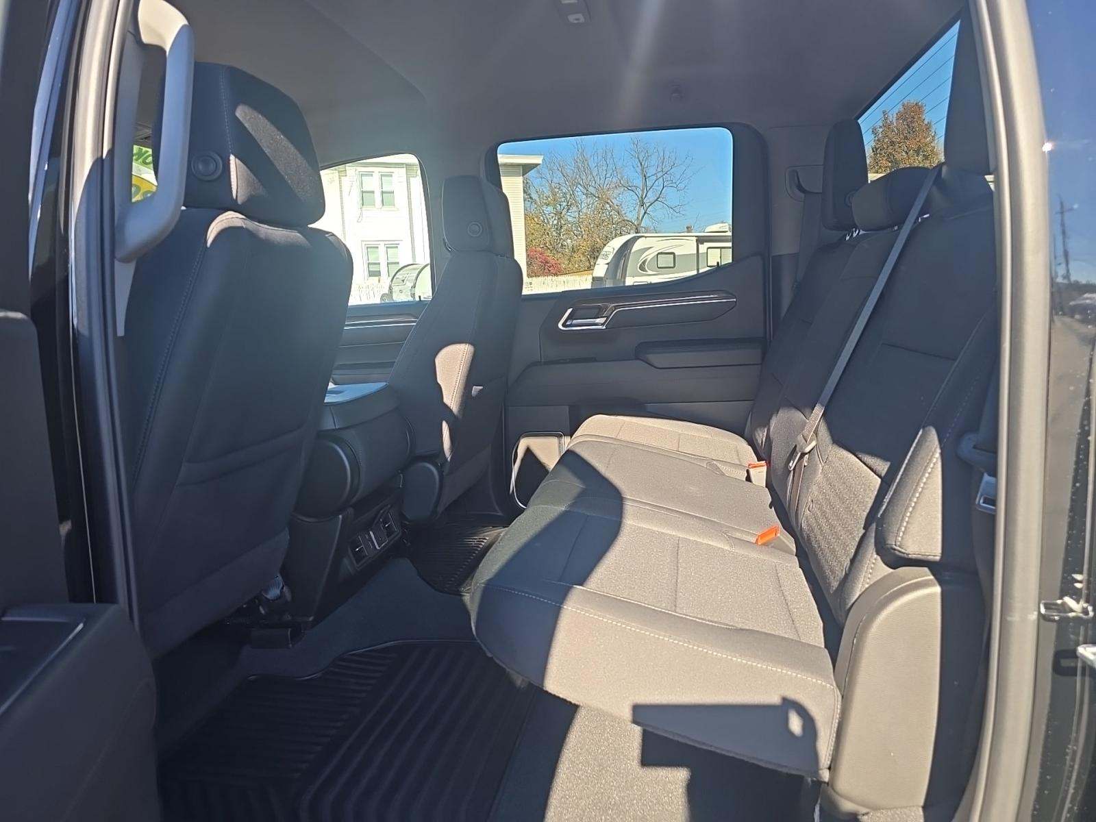 2024 Chevrolet Silverado 1500 LT AWD