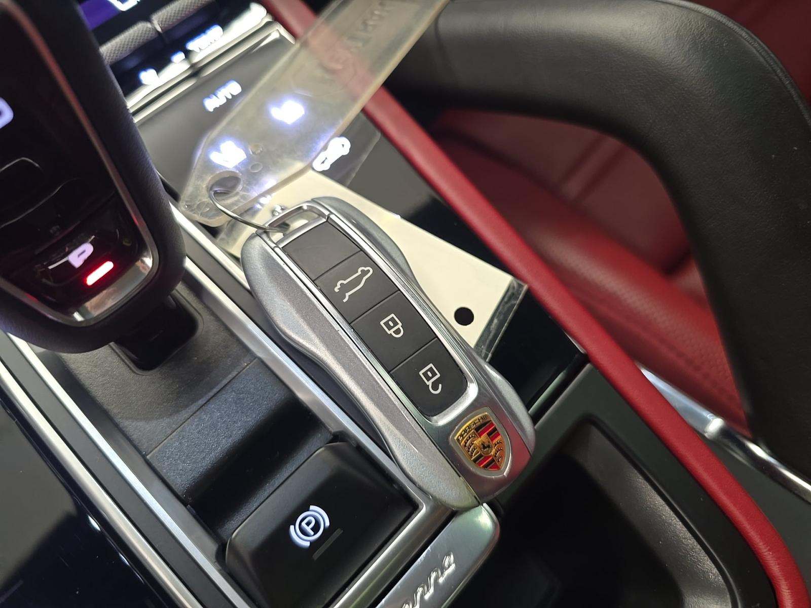 PORSCHE CAYENNE - 4