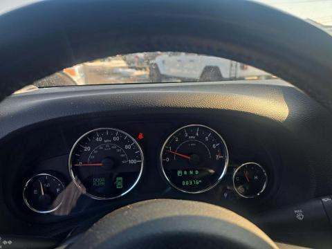 JEEP UNLIMITED SAHARA - 8