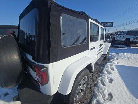 JEEP UNLIMITED SAHARA - 3