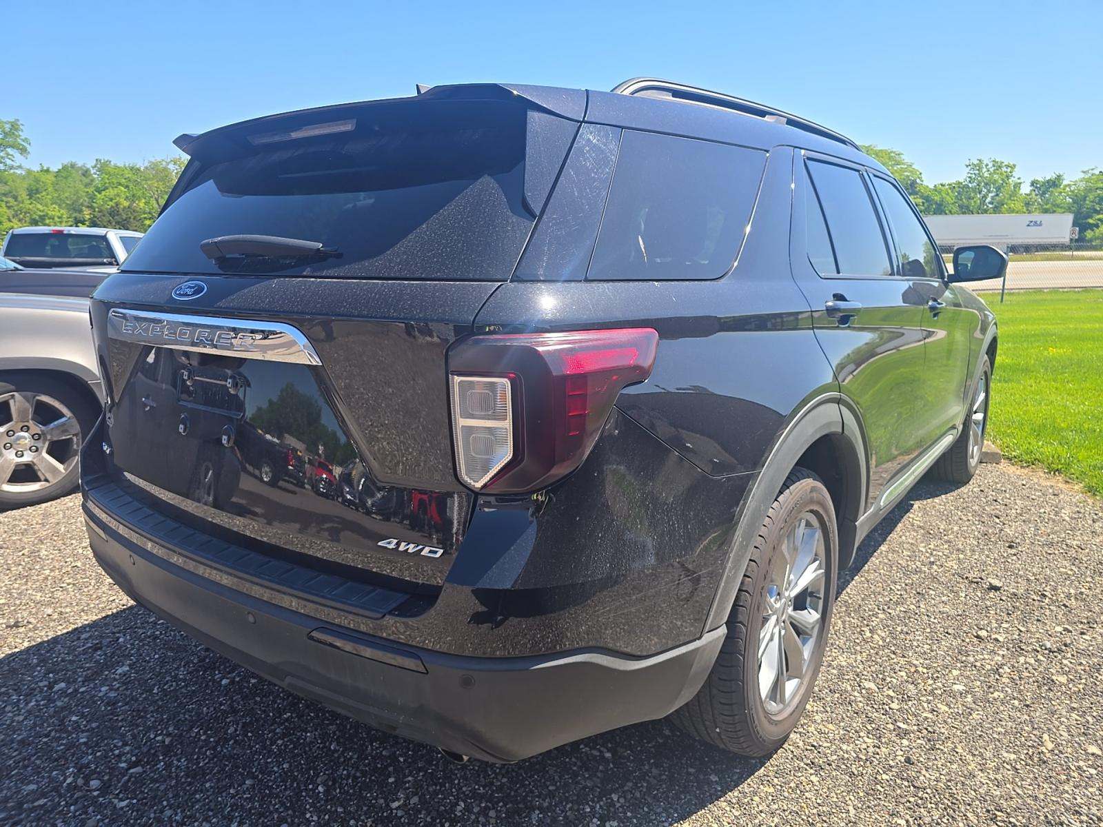 FORD EXPLORER - 3
